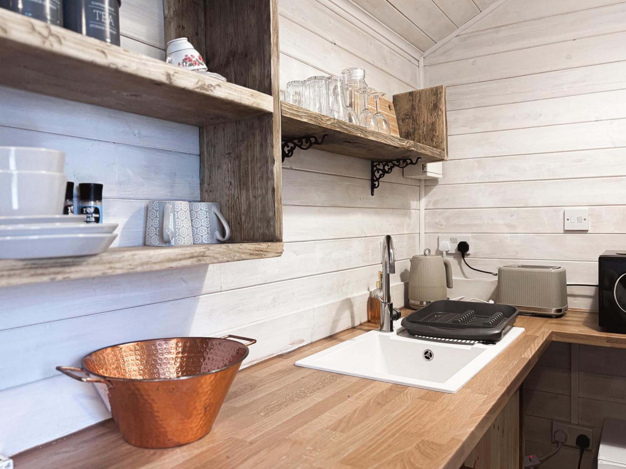 'Swan' Lakeview Lodge Bishampton ภายนอก รูปภาพ